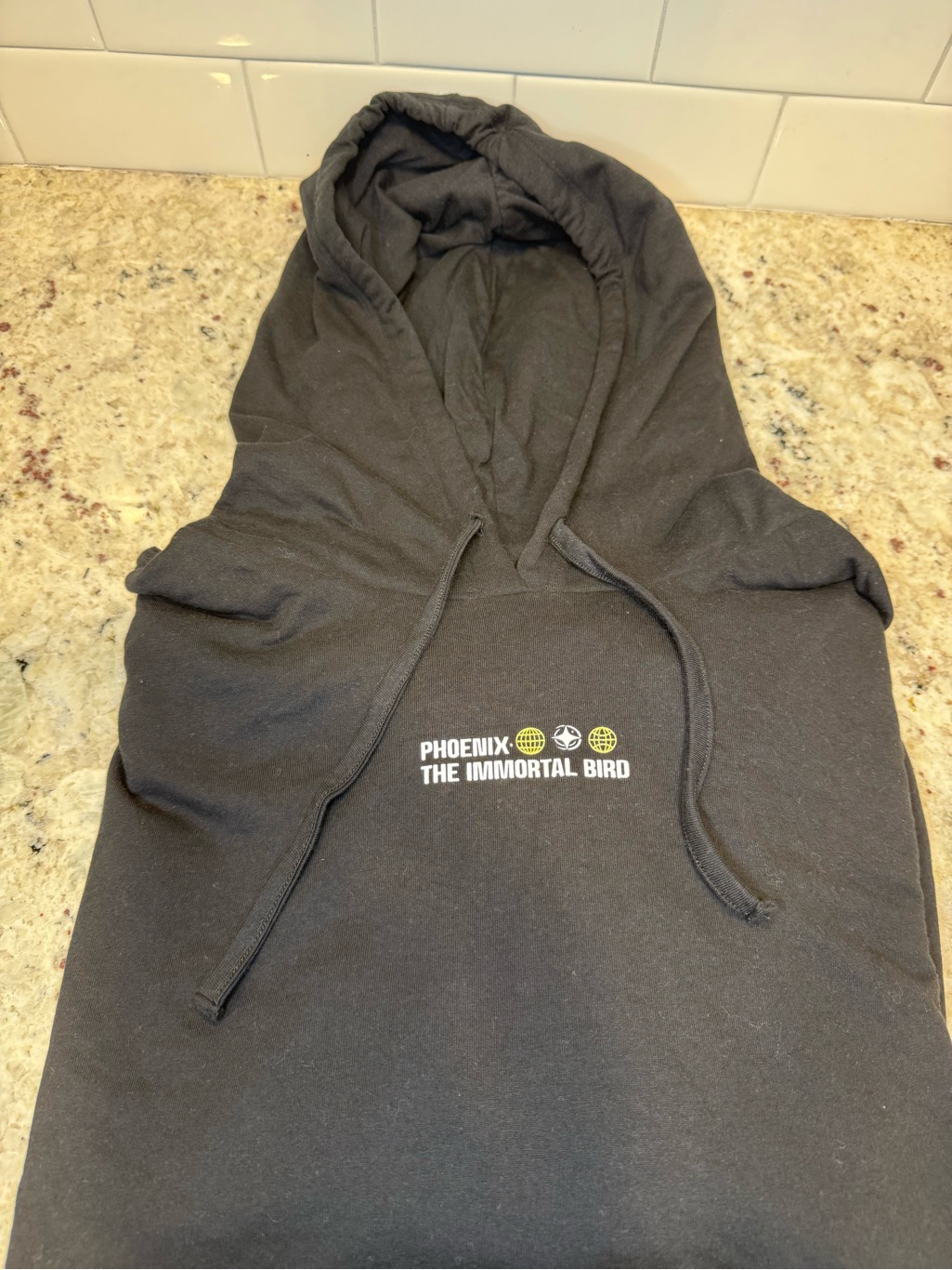 Skinny Dip Strength In Power Graphic Hooded Sweatshirt Size M Nwt — image 5 of 8
